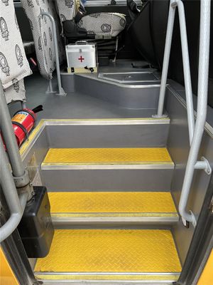 46 ที่นั่ง รถบัสโรงเรียนที่ปรับปรุงใหม่ สีเหลือง แมนูเอล แบรนช์