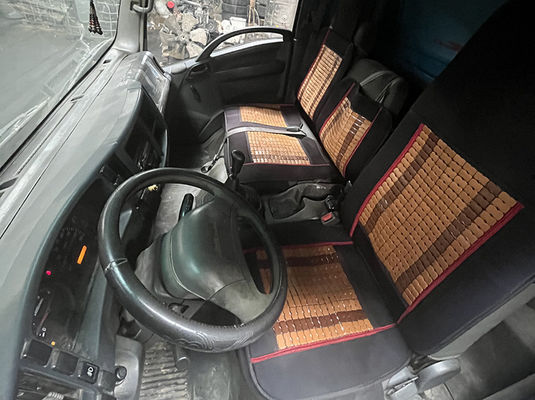 Isuzu รถบรรทุกขนส่งมือมือมือสอง 4X2 ขับด้วยยาง 6