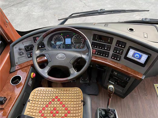 รถโค้ชหรู 46 ที่นั่ง ยูโร 5 พวงมาลัยซ้าย เครื่องยนต์ดีเซล