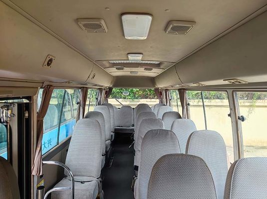 20 ที่นั่ง รถบัสโตโยต้ามือสอง 120 Km / H LHD รถบัสมือซ้าย