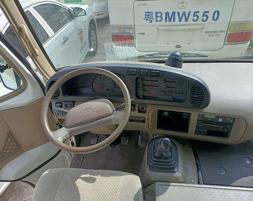 รถบัสยูโร 3 มาตรฐานการปล่อยมลพิษ พร้อมตำแหน่งพวงมาลัยซ้าย เครื่องยนต์เบนซิน