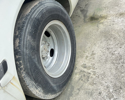 รถบัสยูโร 3 มาตรฐานการปล่อยมลพิษ พร้อมตำแหน่งพวงมาลัยซ้าย เครื่องยนต์เบนซิน