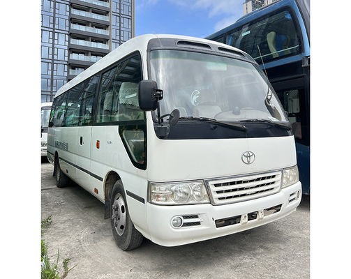 โตโยต้า ใช้รถบัสโคสเตอร์ ยูโร 3 มาตรฐานการปล่อยไฟฟ้า กับ LHD การควบคุมตําแหน่งเครื่องยนต์เบนซิน
