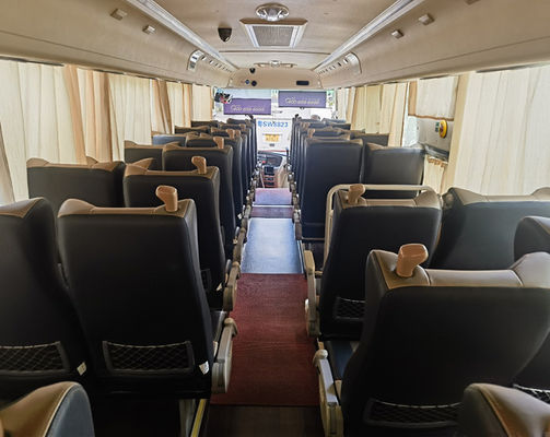 50 ที่นั่ง รถบัสยูทองมือสอง 12m เครื่องยนต์ดีเซล LHD Euro 5 รถบัสโค้ชมือสอง