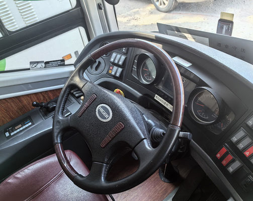 Higer 54seats LHD Euro 5 รถบัสรถบัสมือสอง การขนส่งที่น่าเชื่อถือ รถบัสท่องเที่ยวมือสอง
