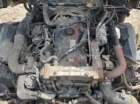 รถบรรทุก Isuzu มือสอง ELF รถบรรทุก 600p 700P 4X2 รถบรรทุกเบามือสอง 175hp เครื่องยนต์ดีเซล รถบรรทุก