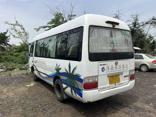 รถบัสดีเซลมือสอง 18 ที่นั่ง ระยะทาง 180,000 กิโลเมตร และประตูเดียว Golden Dragon