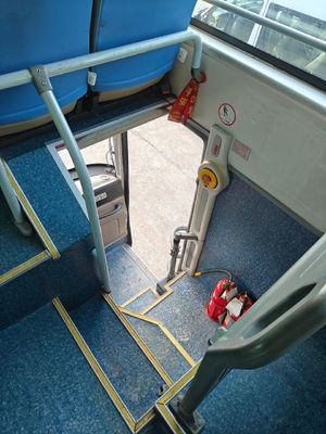 รถโดยสารมือสองพวงมาลัยซ้าย 57-59 ที่นั่ง เครื่องยนต์ WP10.336N รุ่น 336 แรงม้าสูงสุด